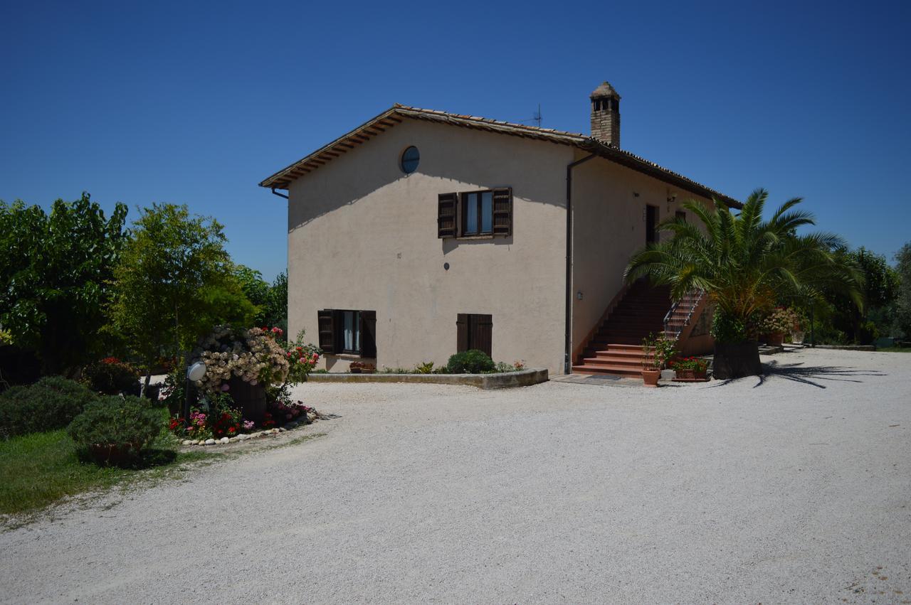 Cardinal Girolamo Villa Montefalco Exterior photo